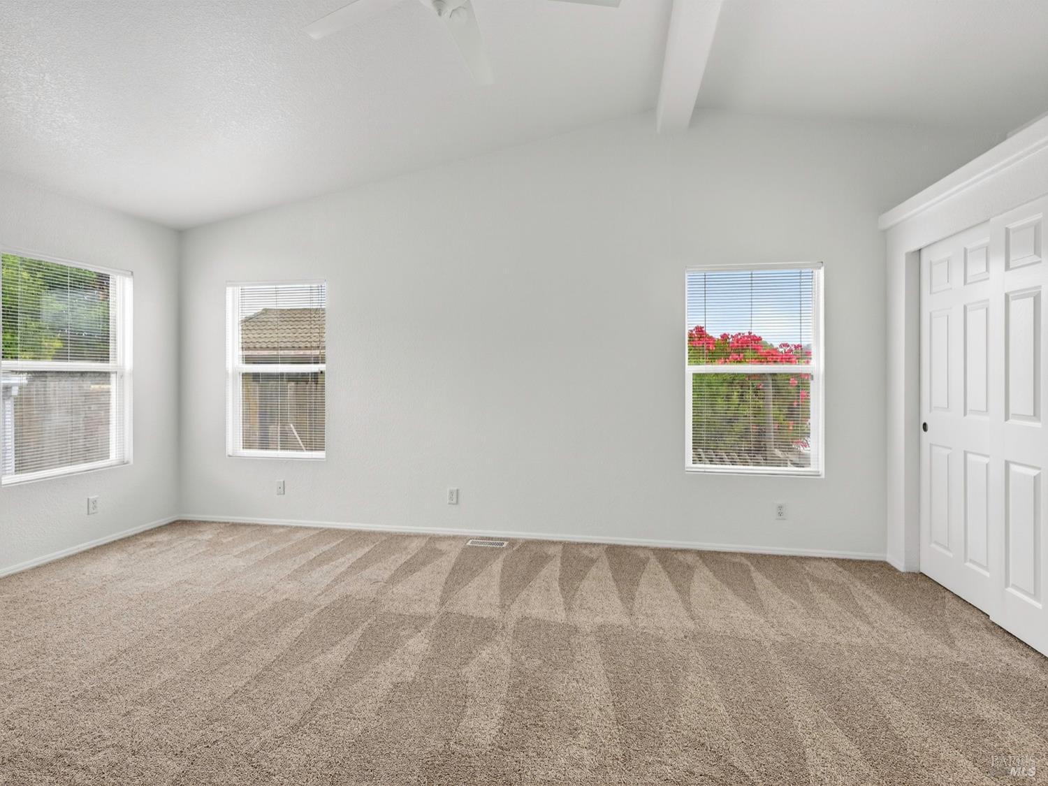 Detail Gallery Image 13 of 27 For 155 Shoreham Way, Santa Rosa,  CA 95401 - 3 Beds | 2 Baths