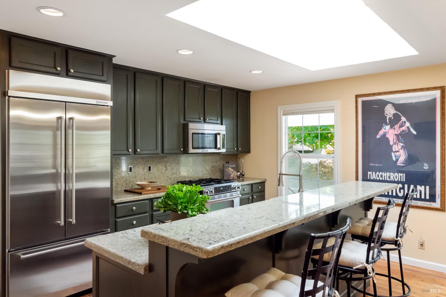 Detail Gallery Image 14 of 39 For 4300 Warm Springs Rd, Glen Ellen,  CA 95442 - 4 Beds | 2 Baths