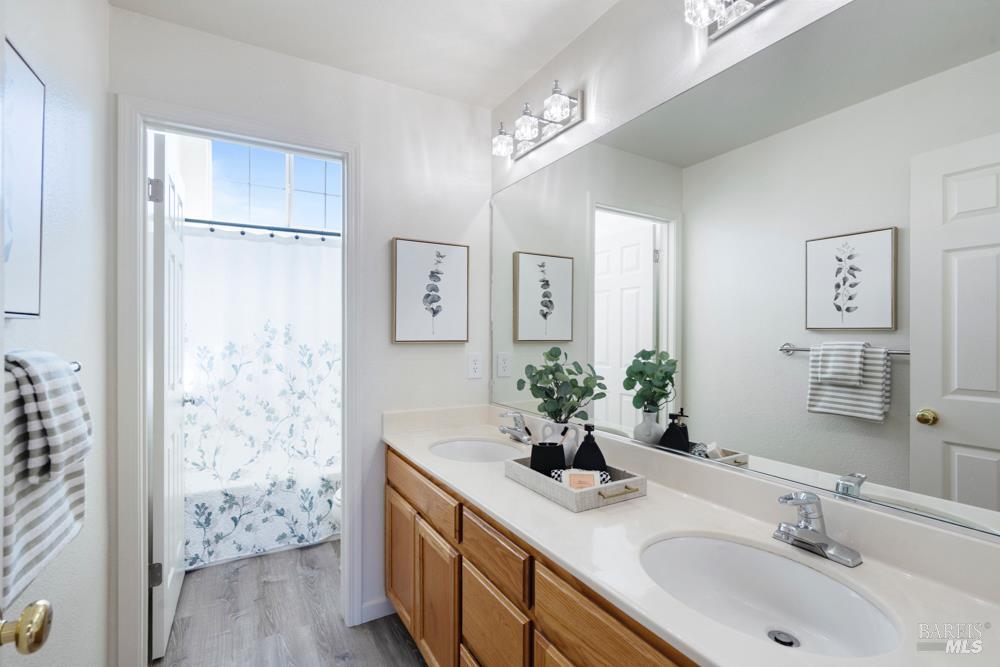 Detail Gallery Image 28 of 39 For 8011 Mammoth Dr, Rohnert Park,  CA 94928 - 3 Beds | 2/1 Baths