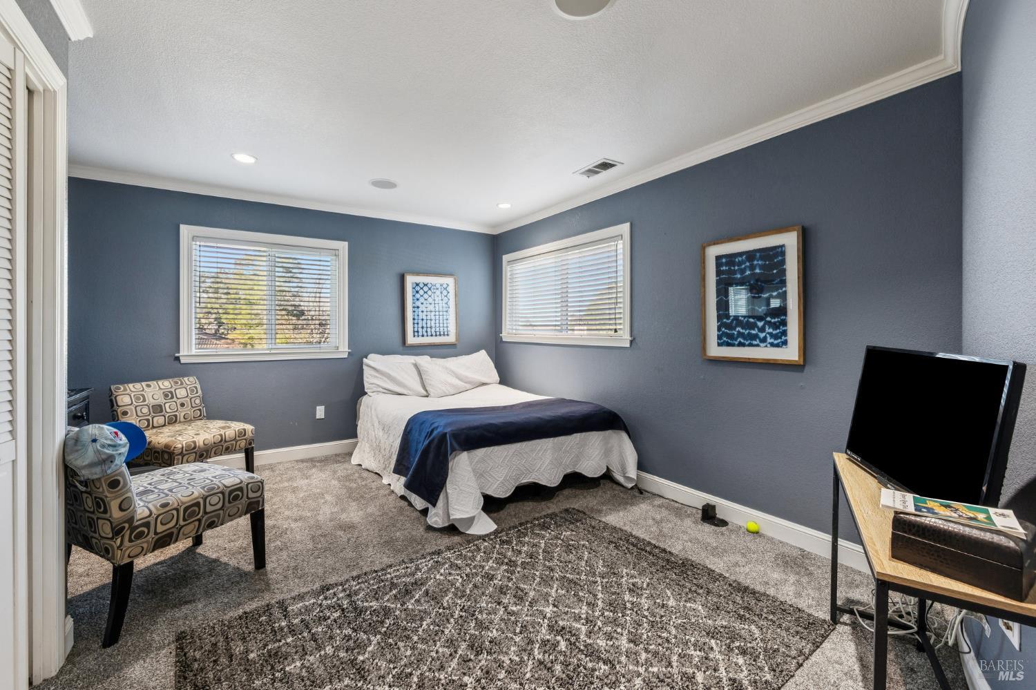 Detail Gallery Image 57 of 76 For 16 Fontana Ct, Novato,  CA 94945 - 5 Beds | 3/1 Baths