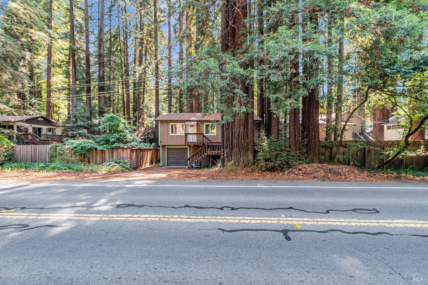 Detail Gallery Image 4 of 40 For 17383 Hwy 116 Unkn, Guerneville,  CA 95446 - 3 Beds | 1 Baths
