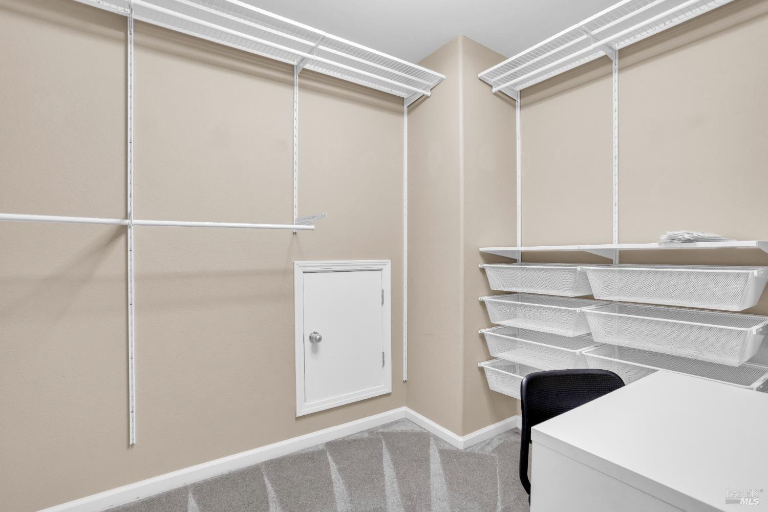 Detail Gallery Image 6 of 44 For 2040 Mariposa Dr, Dixon,  CA 95620 - 4 Beds | 2/1 Baths