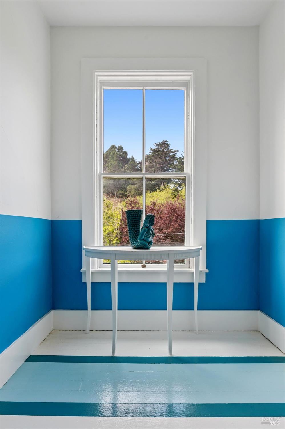 Detail Gallery Image 39 of 68 For 23 Brighton Ave, Bolinas,  CA 94924 - 9 Beds | 2/1 Baths