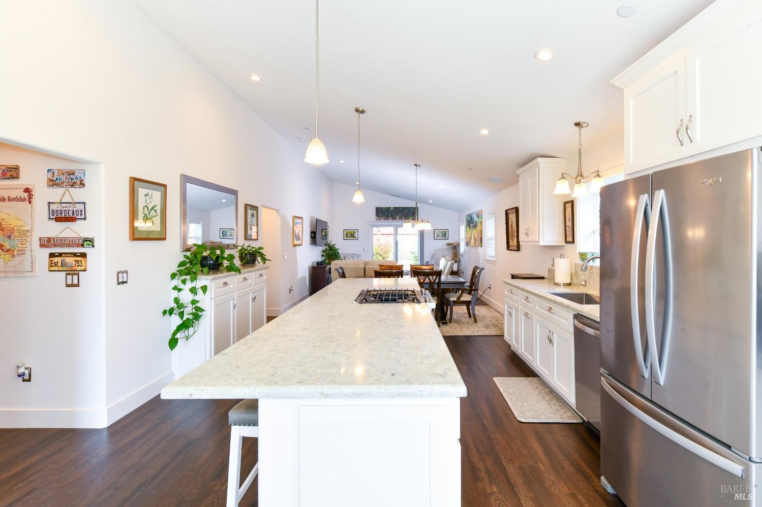 Detail Gallery Image 9 of 44 For 3748 Mocha Ln, Santa Rosa,  CA 95403 - 2 Beds | 2 Baths