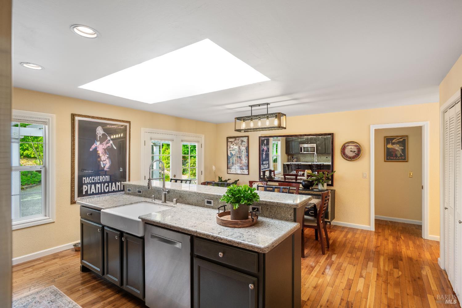 Detail Gallery Image 15 of 39 For 4300 Warm Springs Rd, Glen Ellen,  CA 95442 - 4 Beds | 2 Baths