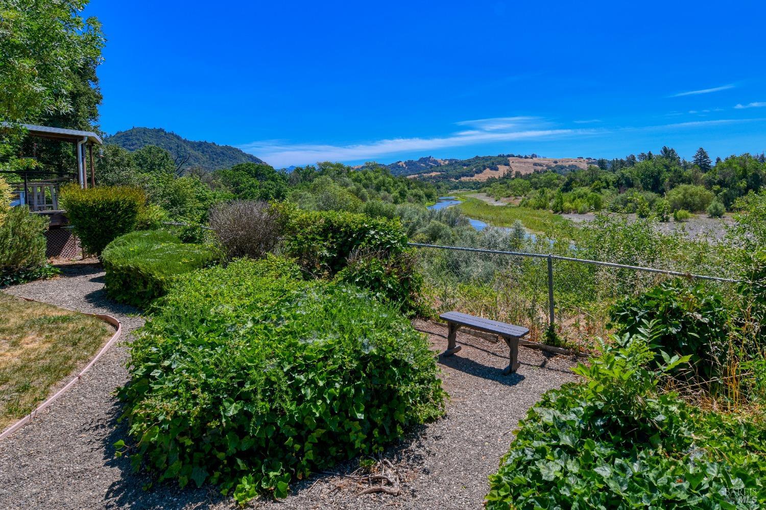 Detail Gallery Image 19 of 24 For 541 Mason St 8, Healdsburg,  CA 95448 - 2 Beds | 2 Baths