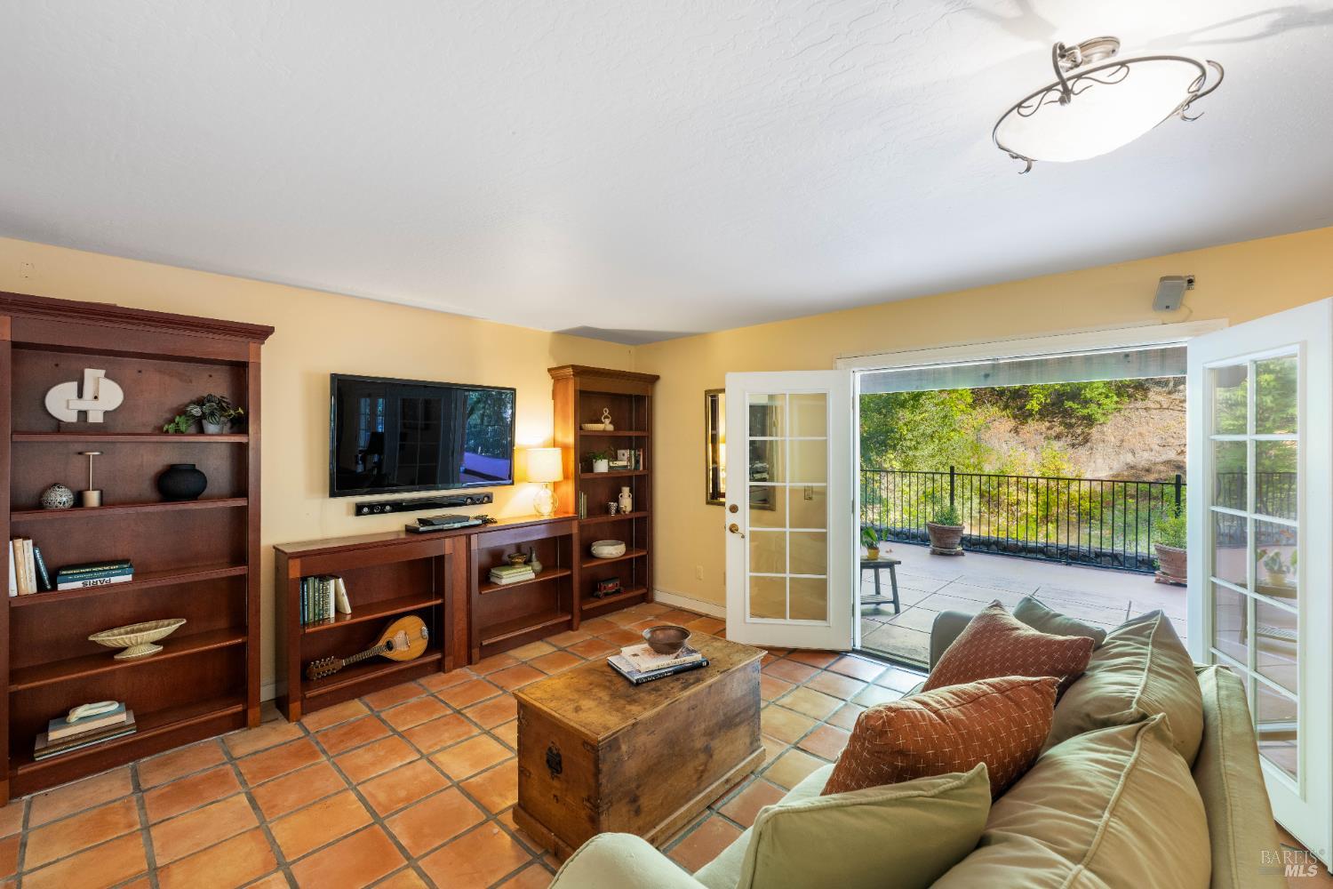 Detail Gallery Image 22 of 39 For 4300 Warm Springs Rd, Glen Ellen,  CA 95442 - 4 Beds | 2 Baths