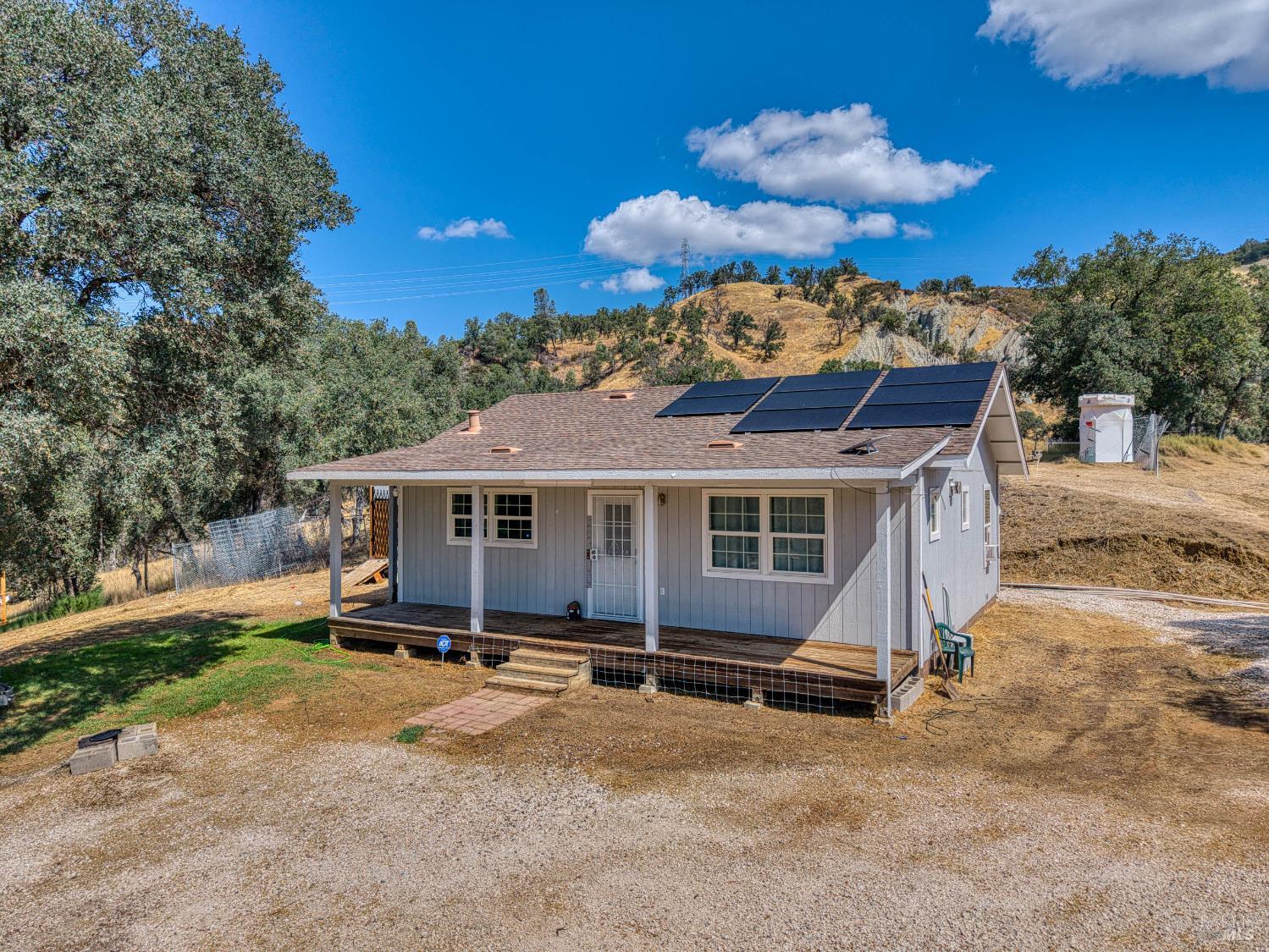 Detail Gallery Image 7 of 42 For 21710 E Highway 20 Hwy, Clearlake Oaks,  CA 95423 - 2 Beds | 1 Baths
