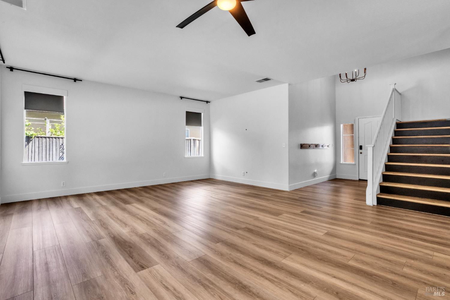 Detail Gallery Image 20 of 44 For 2040 Mariposa Dr, Dixon,  CA 95620 - 4 Beds | 2/1 Baths