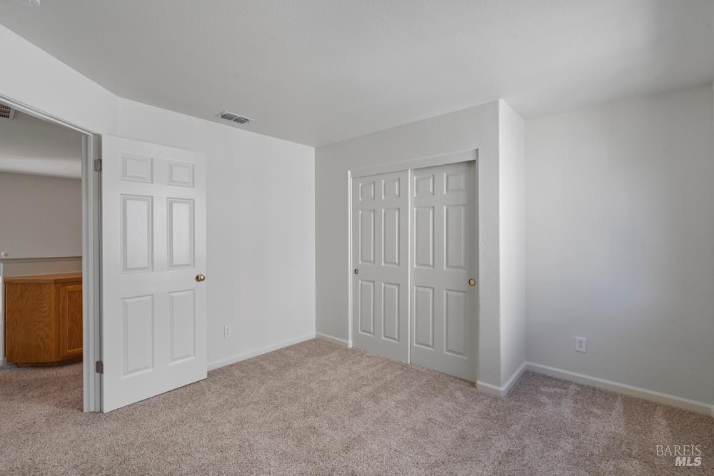 Detail Gallery Image 30 of 39 For 8011 Mammoth Dr, Rohnert Park,  CA 94928 - 3 Beds | 2/1 Baths