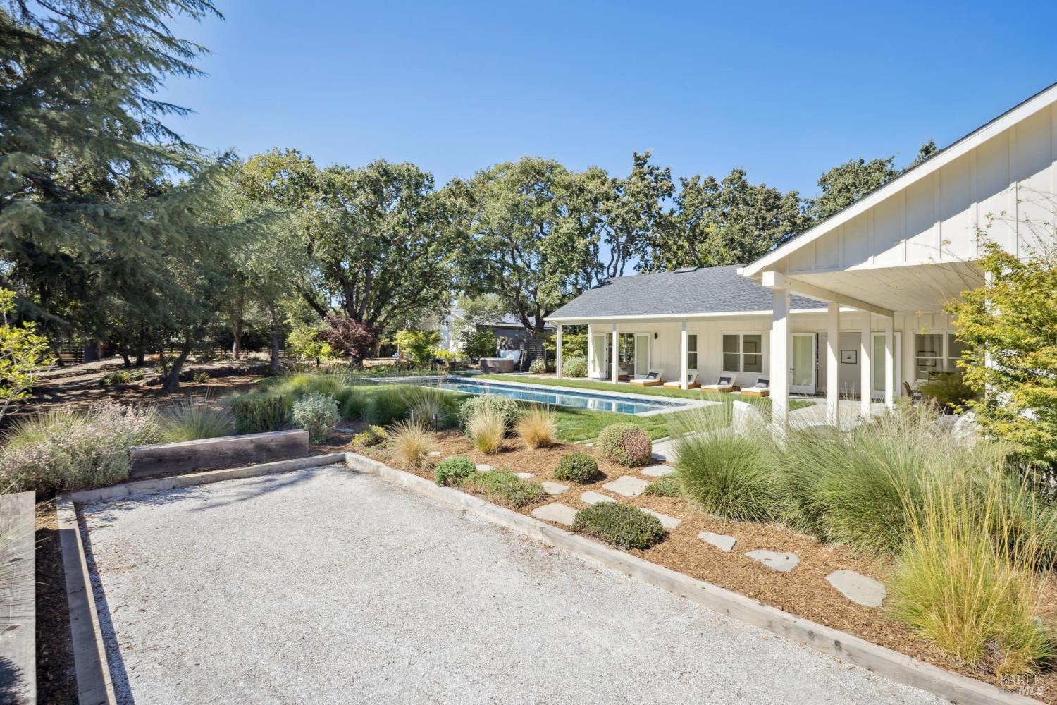 Detail Gallery Image 58 of 96 For 20685 5th St, Sonoma,  CA 95476 - 3 Beds | 3/1 Baths