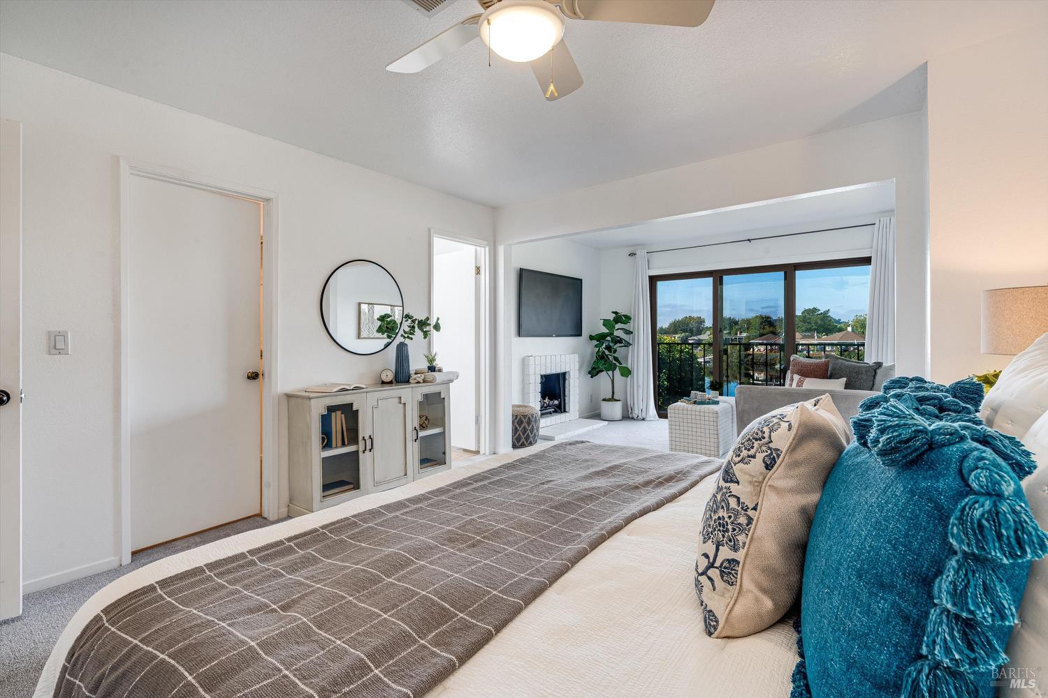 Detail Gallery Image 24 of 58 For 925 Marina Dr, Napa,  CA 94559 - 3 Beds | 2/1 Baths