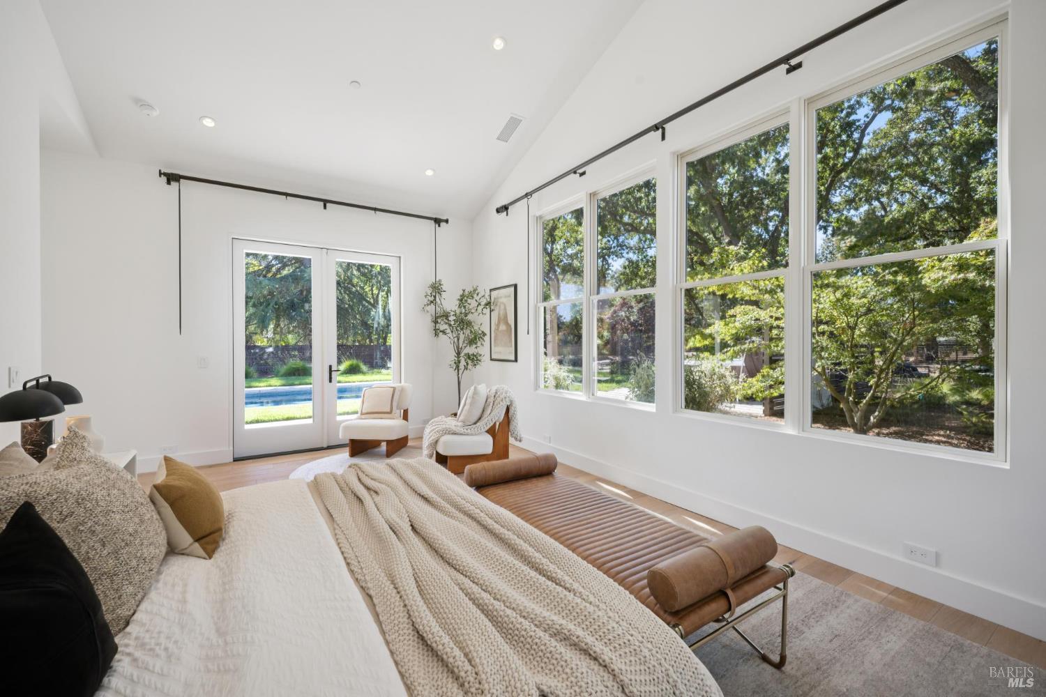 Detail Gallery Image 29 of 96 For 20685 5th St, Sonoma,  CA 95476 - 3 Beds | 3/1 Baths