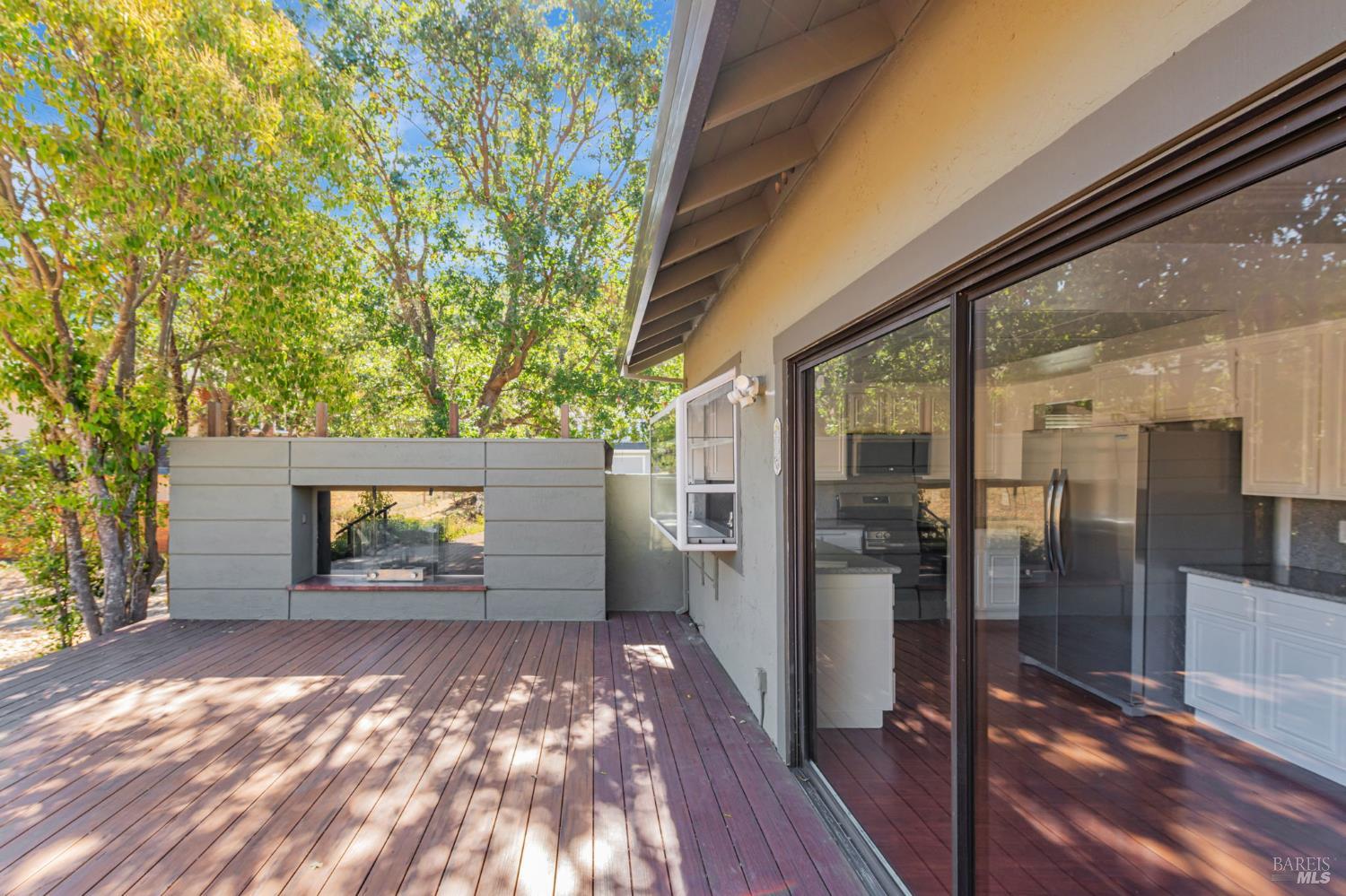 Detail Gallery Image 29 of 31 For 107 Partridge Dr, Novato,  CA 94945 - 3 Beds | 2 Baths