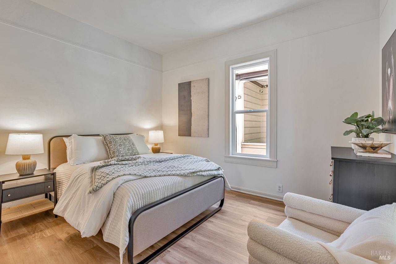 Detail Gallery Image 10 of 27 For 105 Bayview St, San Rafael,  CA 94901 - 3 Beds | 2 Baths