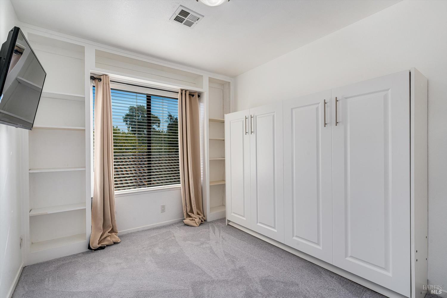 Detail Gallery Image 33 of 58 For 925 Marina Dr, Napa,  CA 94559 - 3 Beds | 2/1 Baths