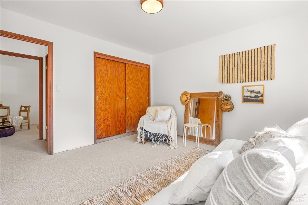 Detail Gallery Image 8 of 24 For 84 Canyon Rd, Fairfax,  CA 94930 - 3 Beds | 1 Baths