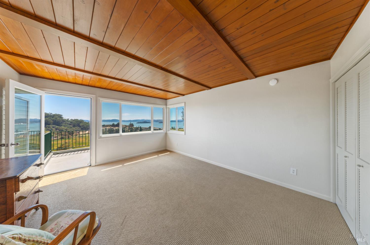 Detail Gallery Image 33 of 56 For 126 San Marino Dr, San Rafael,  CA 94901 - 5 Beds | 3/1 Baths