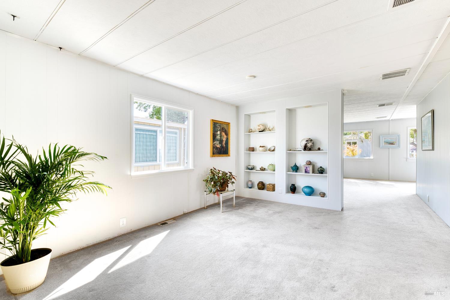 Detail Gallery Image 21 of 35 For 708 Seville Way, Novato,  CA 94949 - 2 Beds | 2 Baths