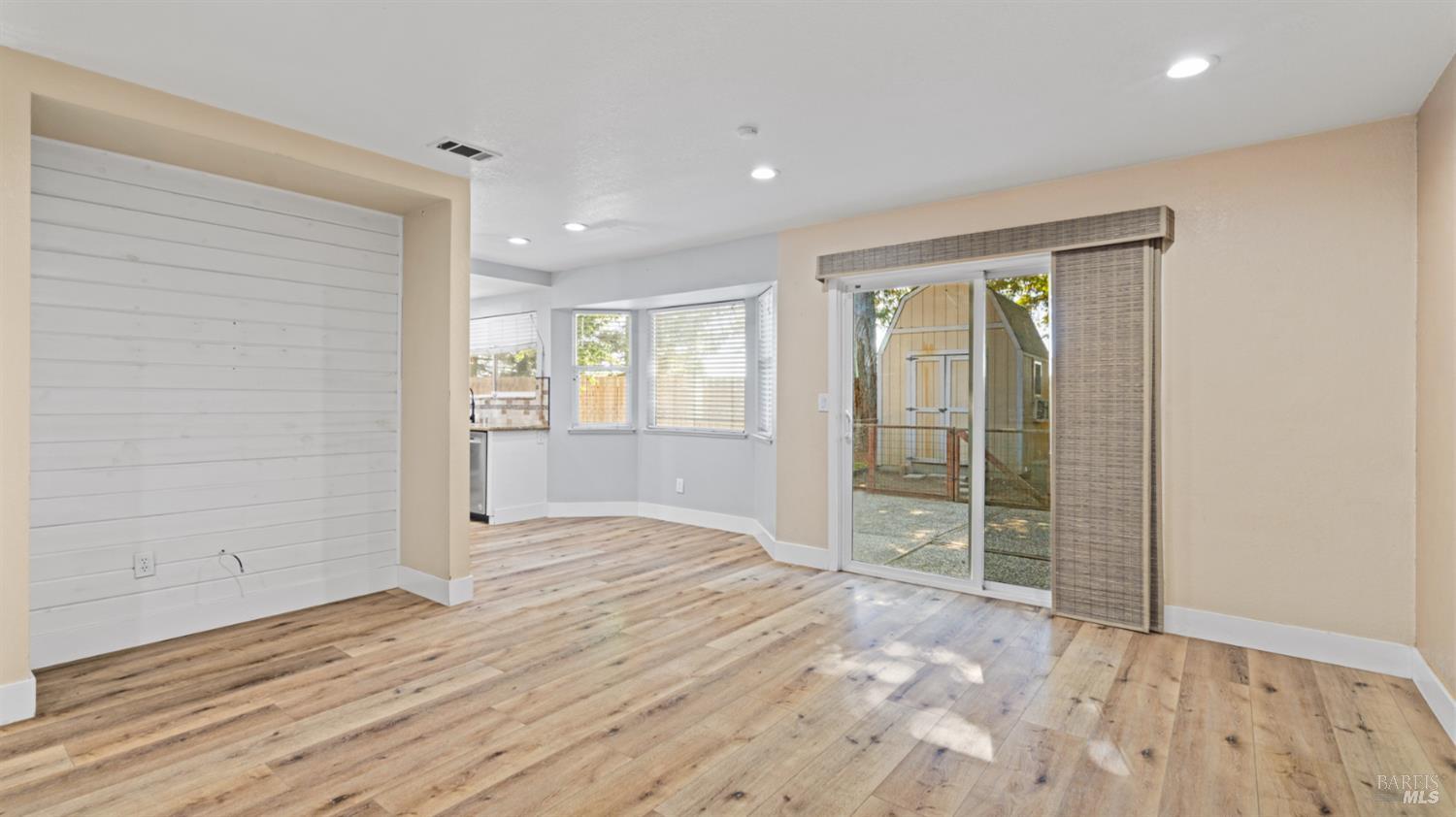 Detail Gallery Image 19 of 44 For 2415 Tea Ct, Fairfield,  CA 94534 - 3 Beds | 2/1 Baths