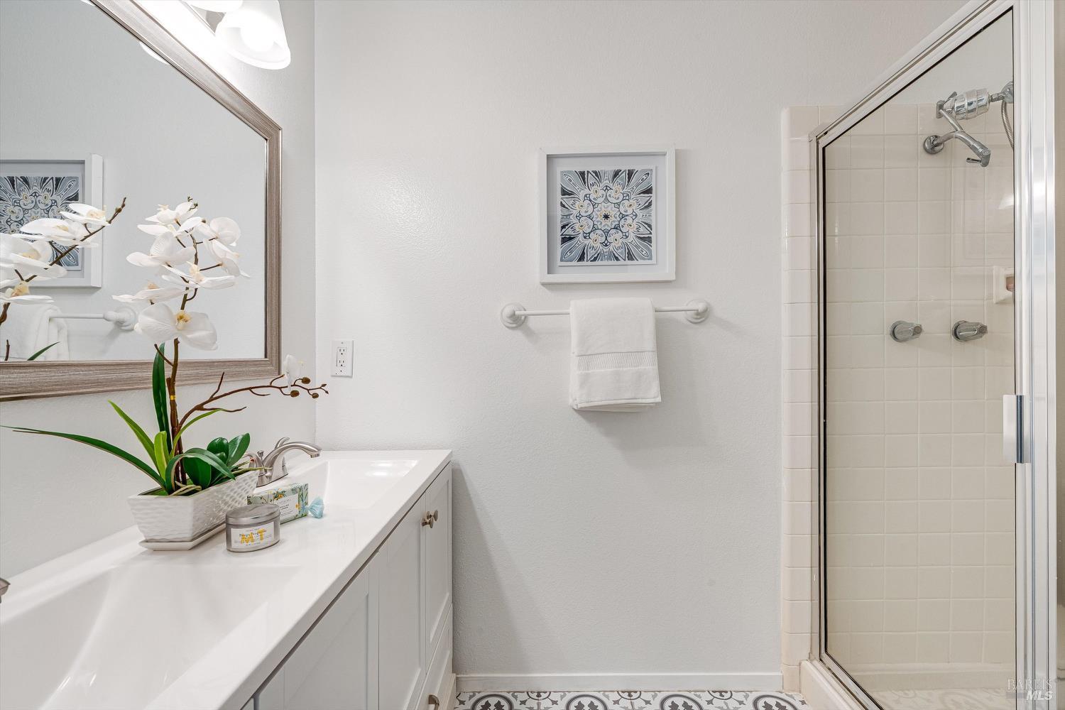 Detail Gallery Image 32 of 58 For 925 Marina Dr, Napa,  CA 94559 - 3 Beds | 2/1 Baths