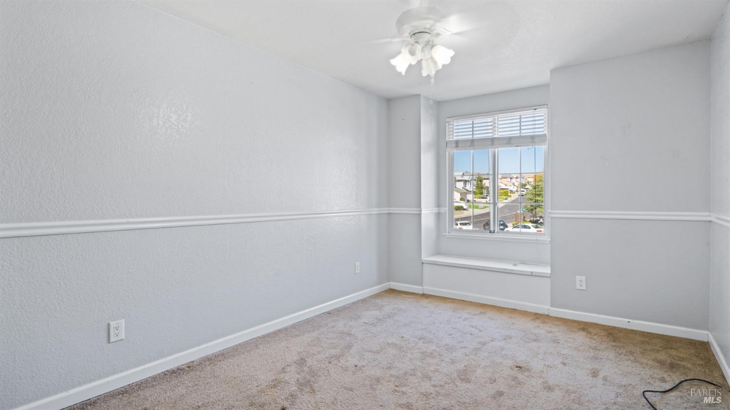 Detail Gallery Image 27 of 44 For 2415 Tea Ct, Fairfield,  CA 94534 - 3 Beds | 2/1 Baths