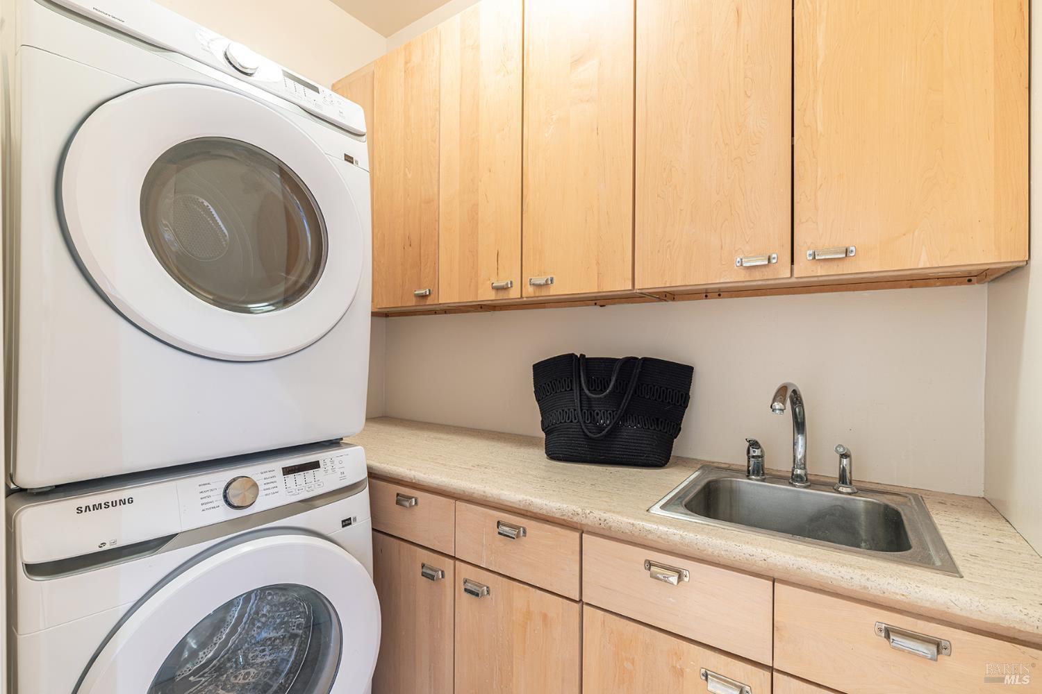 Detail Gallery Image 66 of 72 For 145 Canyon Ct, Napa,  CA 94558 - 5 Beds | 4/1 Baths