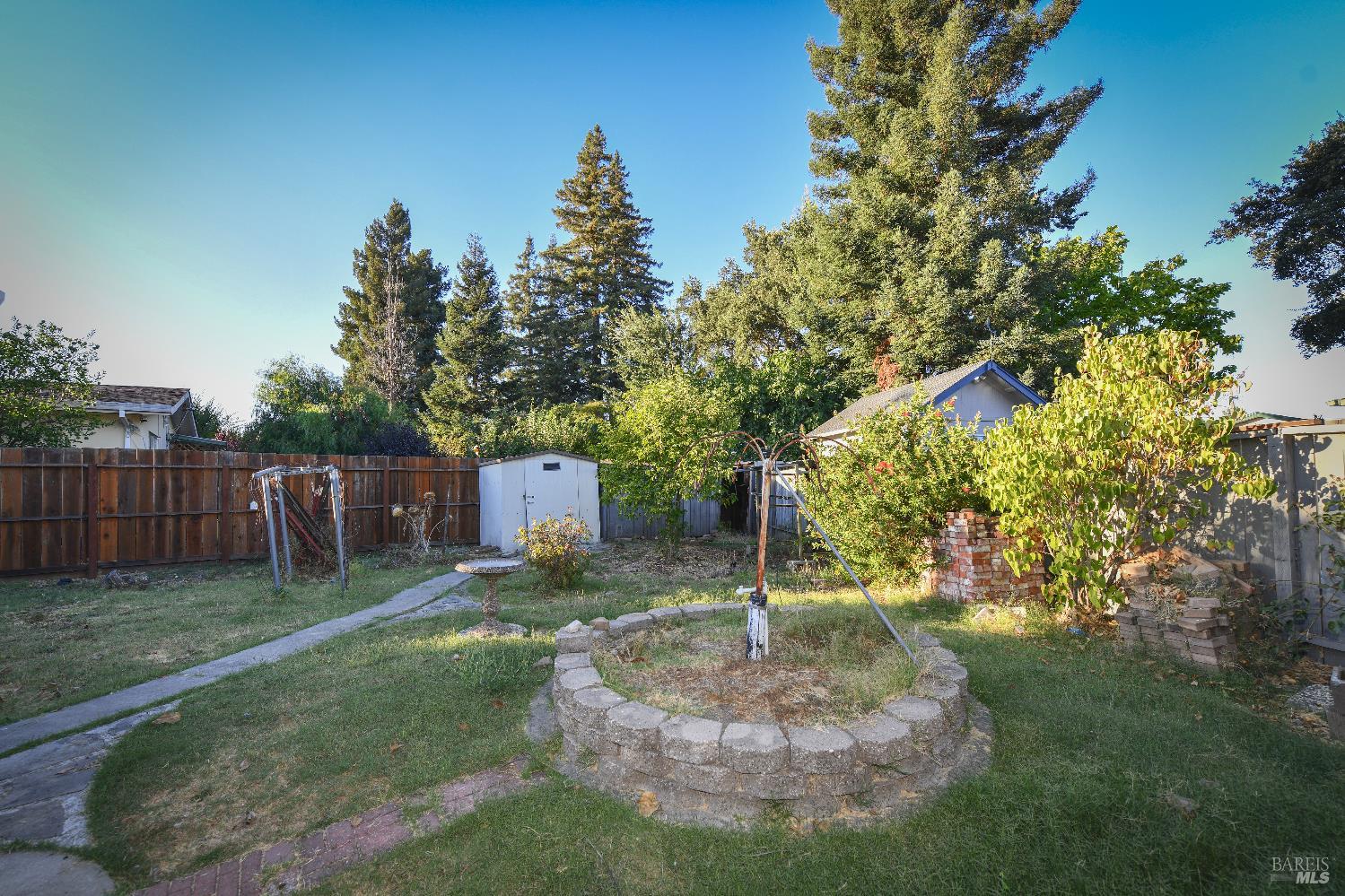 Detail Gallery Image 20 of 27 For 3520 Beckworth Dr, Napa,  CA 94558 - 3 Beds | 2 Baths