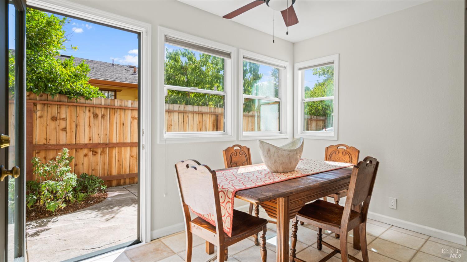 Detail Gallery Image 15 of 75 For 1308 Amador St, Vallejo,  CA 94590 - 3 Beds | 2 Baths