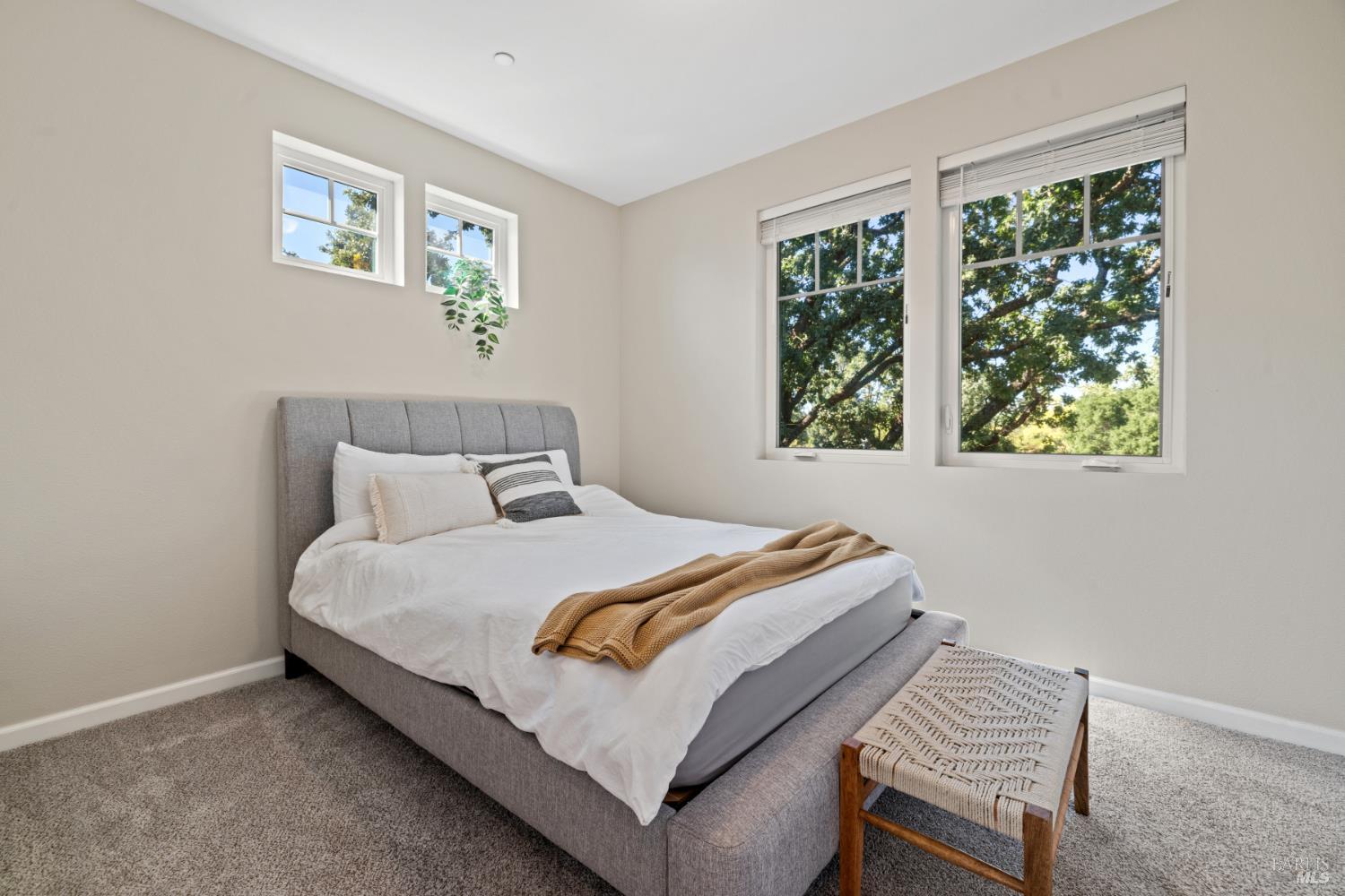 Detail Gallery Image 13 of 28 For 444 Pueblo Bonito Pl, Santa Rosa,  CA 95407 - 3 Beds | 2/1 Baths