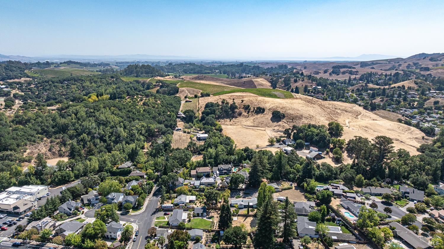 Detail Gallery Image 33 of 38 For 1016 Mccormick Ln, Napa,  CA 94558 - 4 Beds | 2 Baths