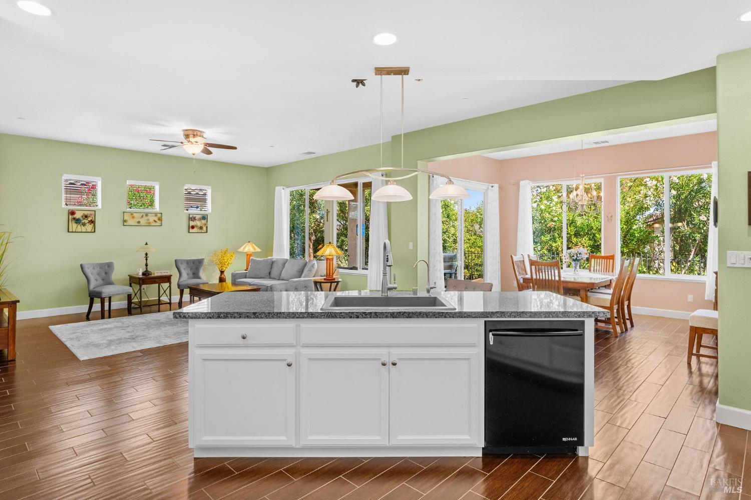 Detail Gallery Image 13 of 72 For 320 Birch Ridge Dr, Rio Vista,  CA 94571 - 2 Beds | 2/1 Baths