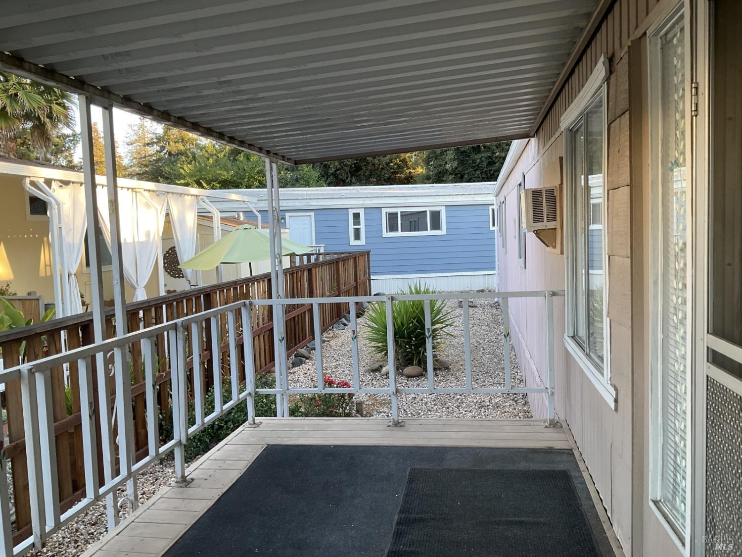 Detail Gallery Image 3 of 18 For 1003 Sonoma Ct, Petaluma,  CA 94954 - 2 Beds | 2 Baths