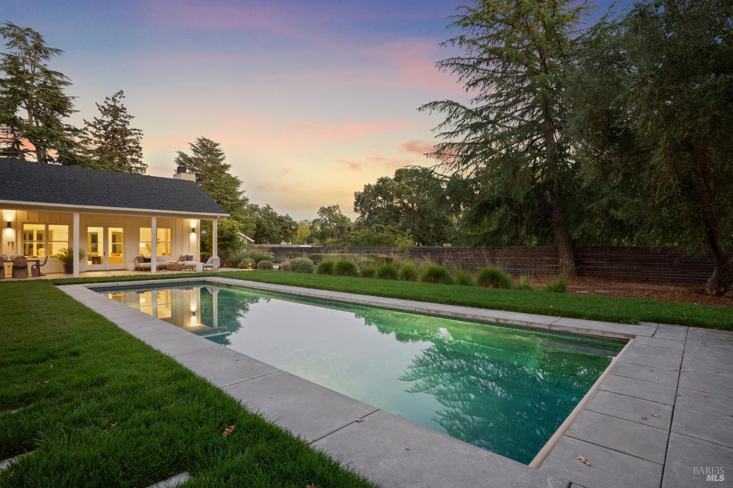 Detail Gallery Image 90 of 96 For 20685 5th St, Sonoma,  CA 95476 - 3 Beds | 3/1 Baths