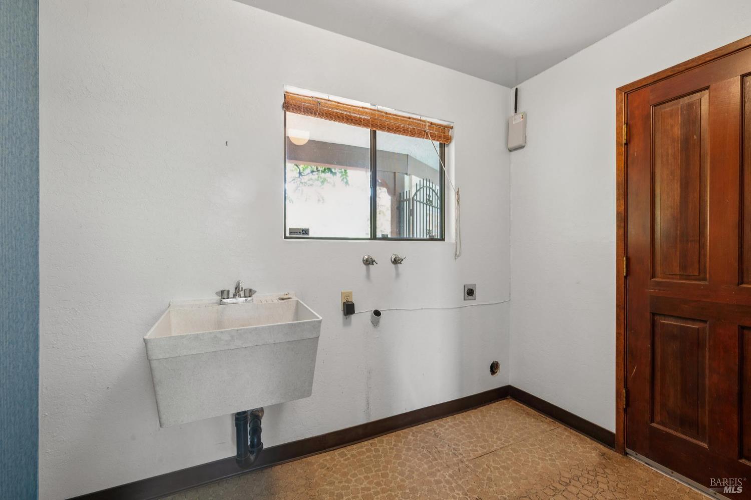 Detail Gallery Image 23 of 33 For 2175 London Ranch Rd, Glen Ellen,  CA 95442 - 2 Beds | 2 Baths