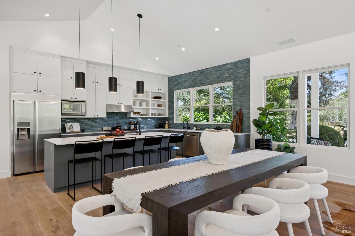 Detail Gallery Image 15 of 96 For 20685 5th St, Sonoma,  CA 95476 - 3 Beds | 3/1 Baths