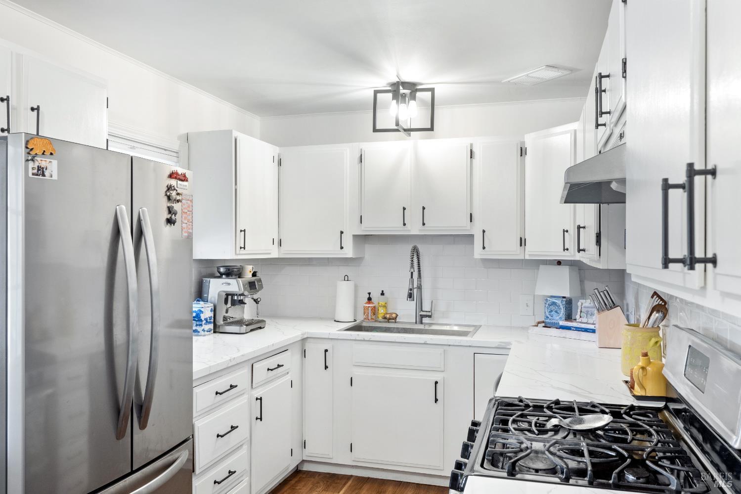 Detail Gallery Image 20 of 43 For 337 Bettencourt St, Sonoma,  CA 95476 - 3 Beds | 2 Baths