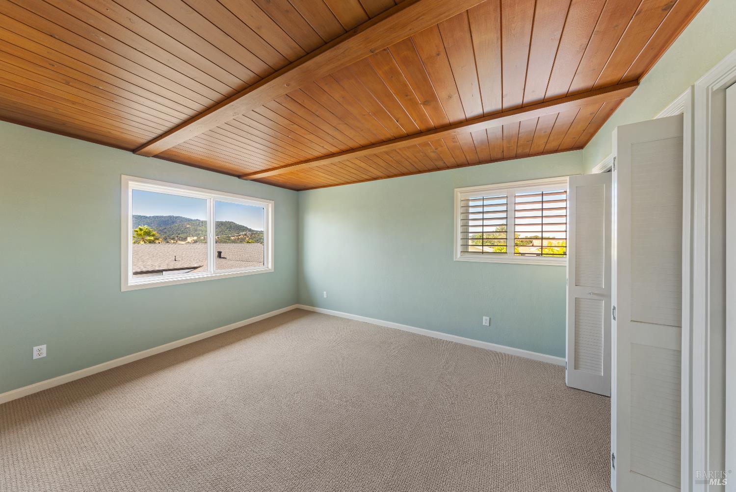 Detail Gallery Image 36 of 56 For 126 San Marino Dr, San Rafael,  CA 94901 - 5 Beds | 3/1 Baths