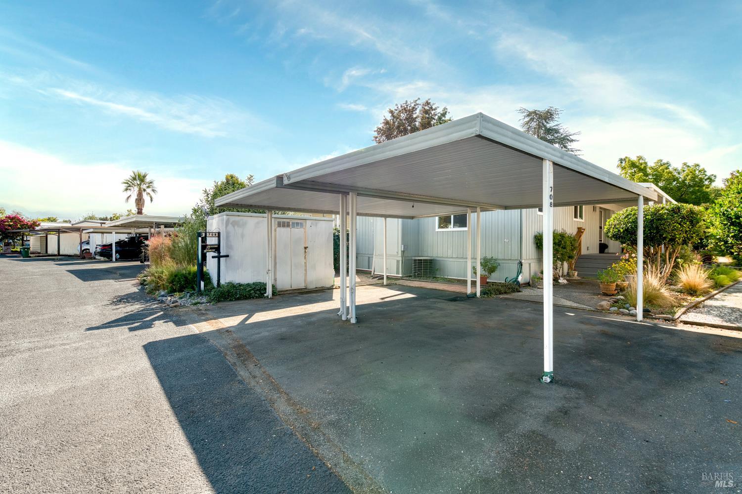 Detail Gallery Image 31 of 35 For 708 Seville Way, Novato,  CA 94949 - 2 Beds | 2 Baths