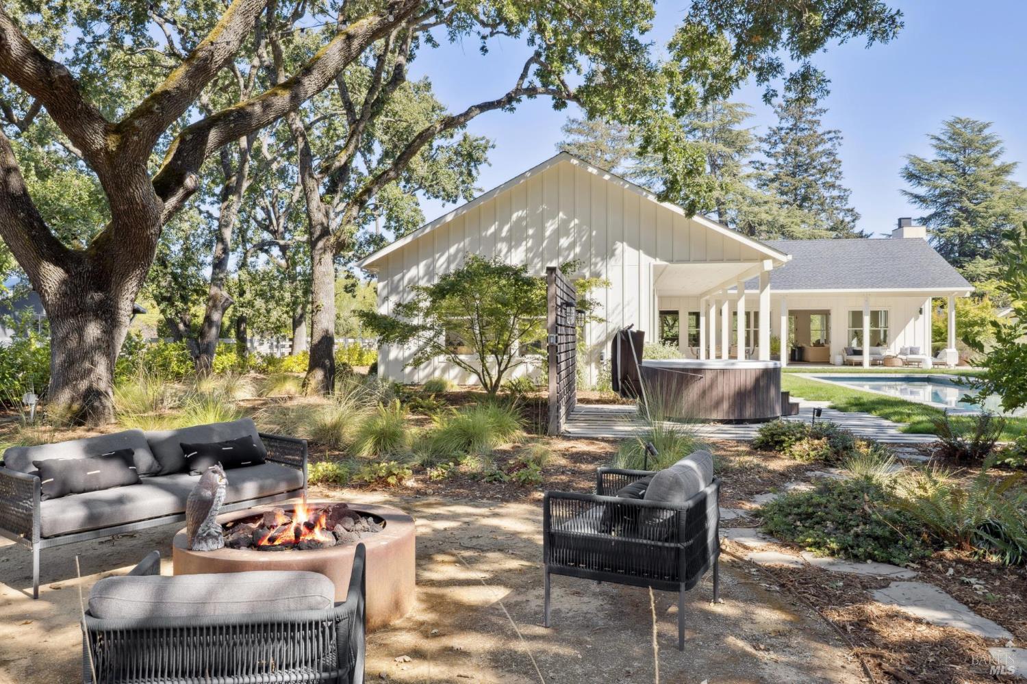 Detail Gallery Image 66 of 96 For 20685 5th St, Sonoma,  CA 95476 - 3 Beds | 3/1 Baths