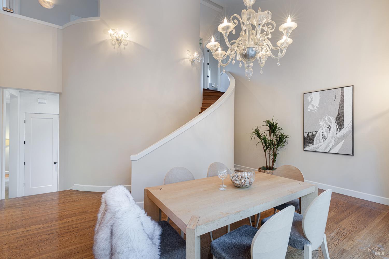 Detail Gallery Image 22 of 72 For 145 Canyon Ct, Napa,  CA 94558 - 5 Beds | 4/1 Baths