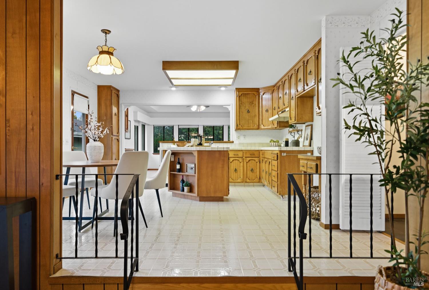 Detail Gallery Image 19 of 60 For 4047 Petaluma Blvd, Petaluma,  CA 94952 - 3 Beds | 2 Baths