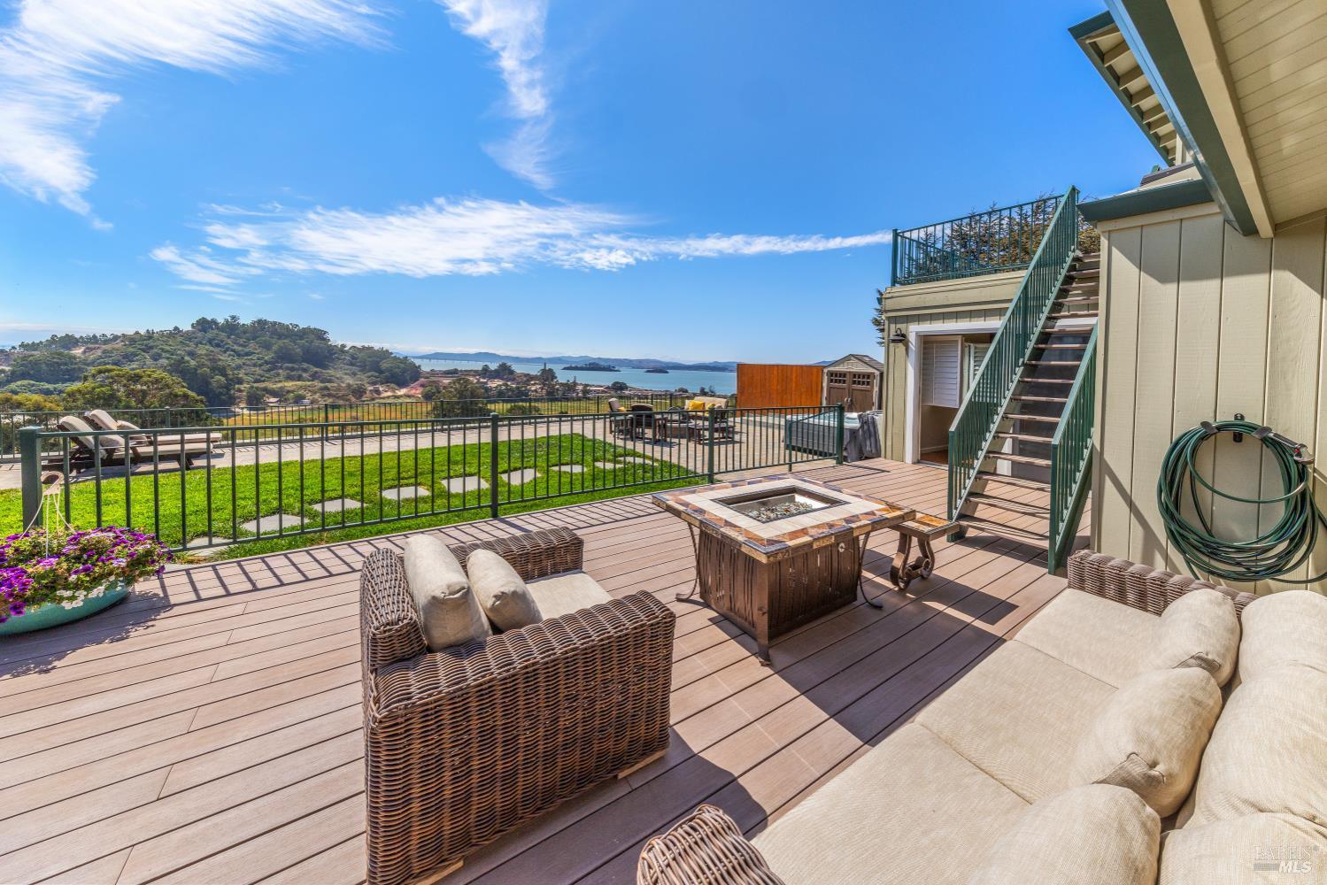 Detail Gallery Image 38 of 56 For 126 San Marino Dr, San Rafael,  CA 94901 - 5 Beds | 3/1 Baths
