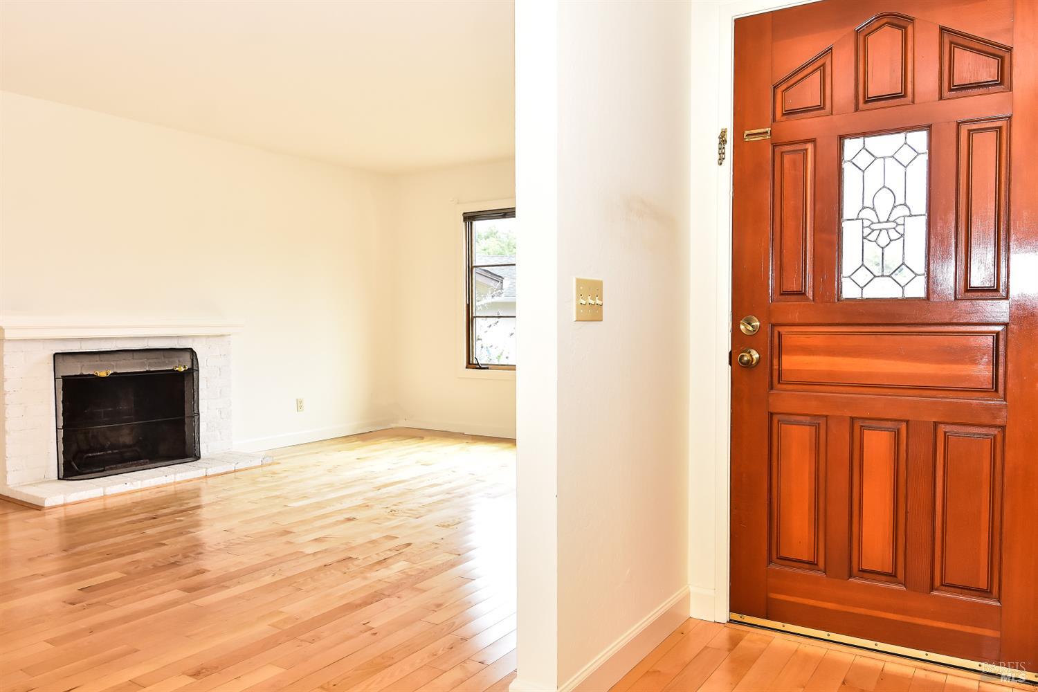Detail Gallery Image 2 of 37 For 20772 Temelec Dr, Sonoma,  CA 95476 - 3 Beds | 2 Baths