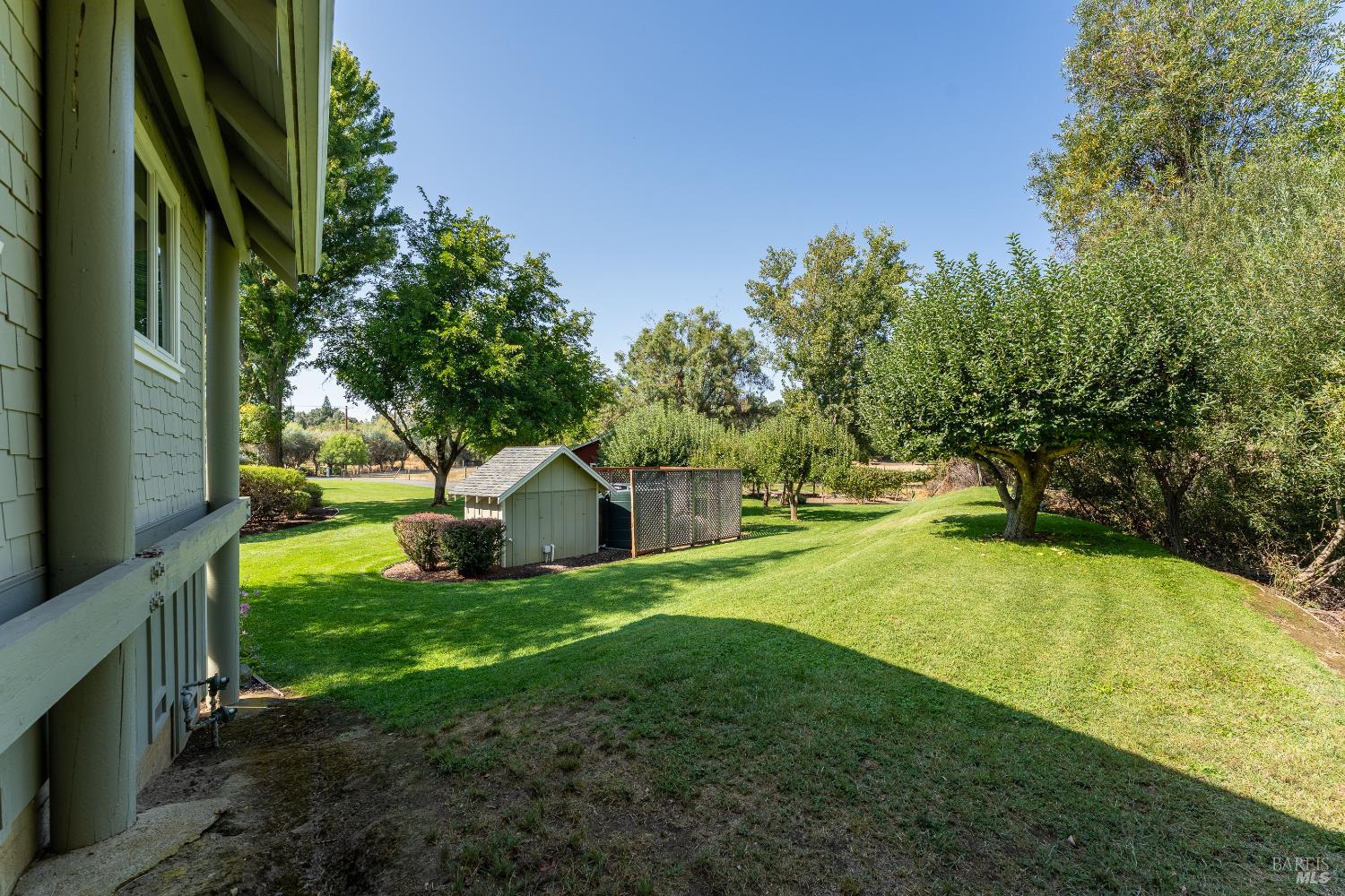 Detail Gallery Image 40 of 86 For 8301 West Side Potter Valley Rd, Potter Valley,  CA 95469 - 2 Beds | 3 Baths