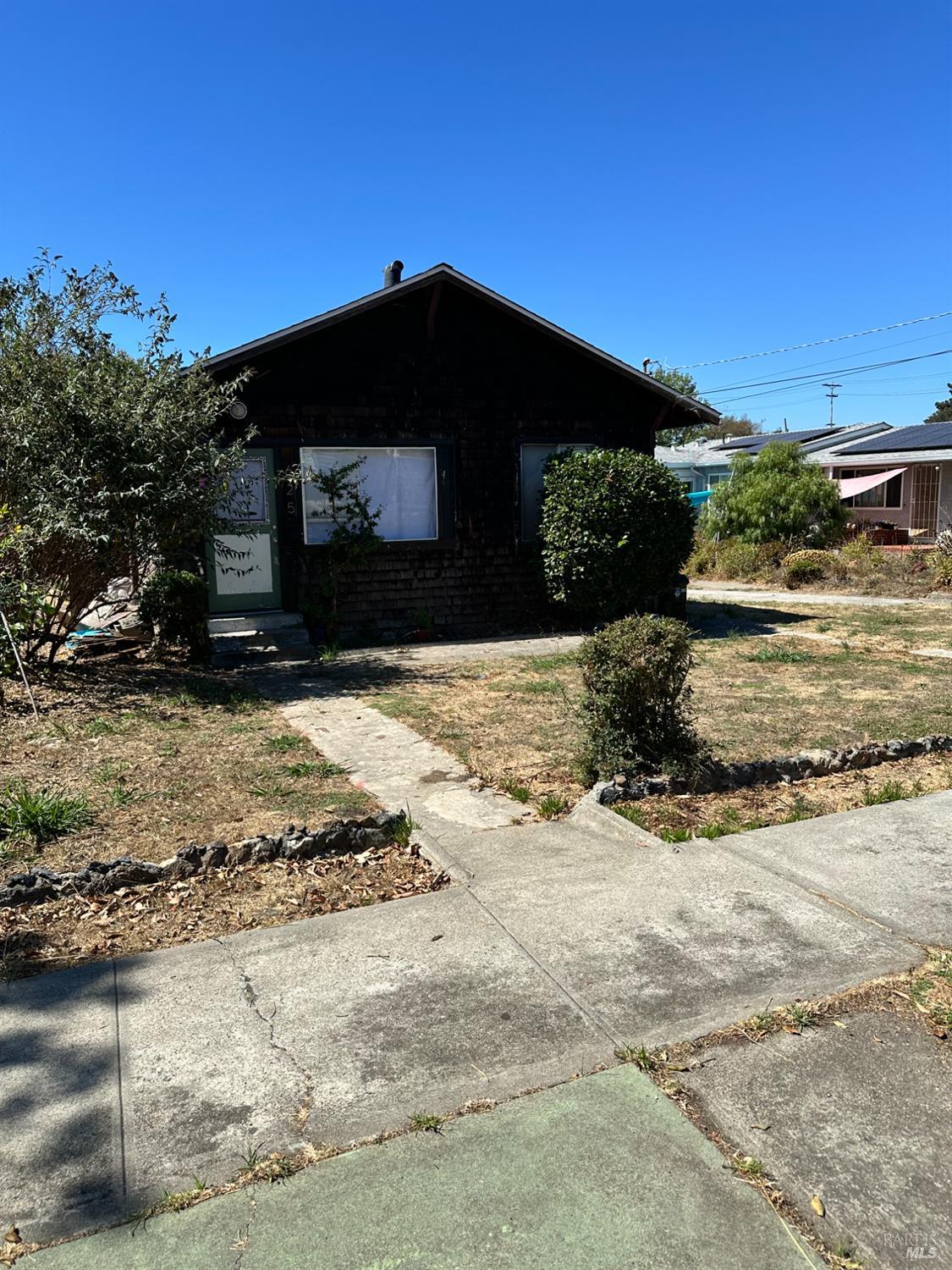 Detail Gallery Image 3 of 4 For 625 Elm St, El Cerrito,  CA 94530 - 2 Beds | 1 Baths
