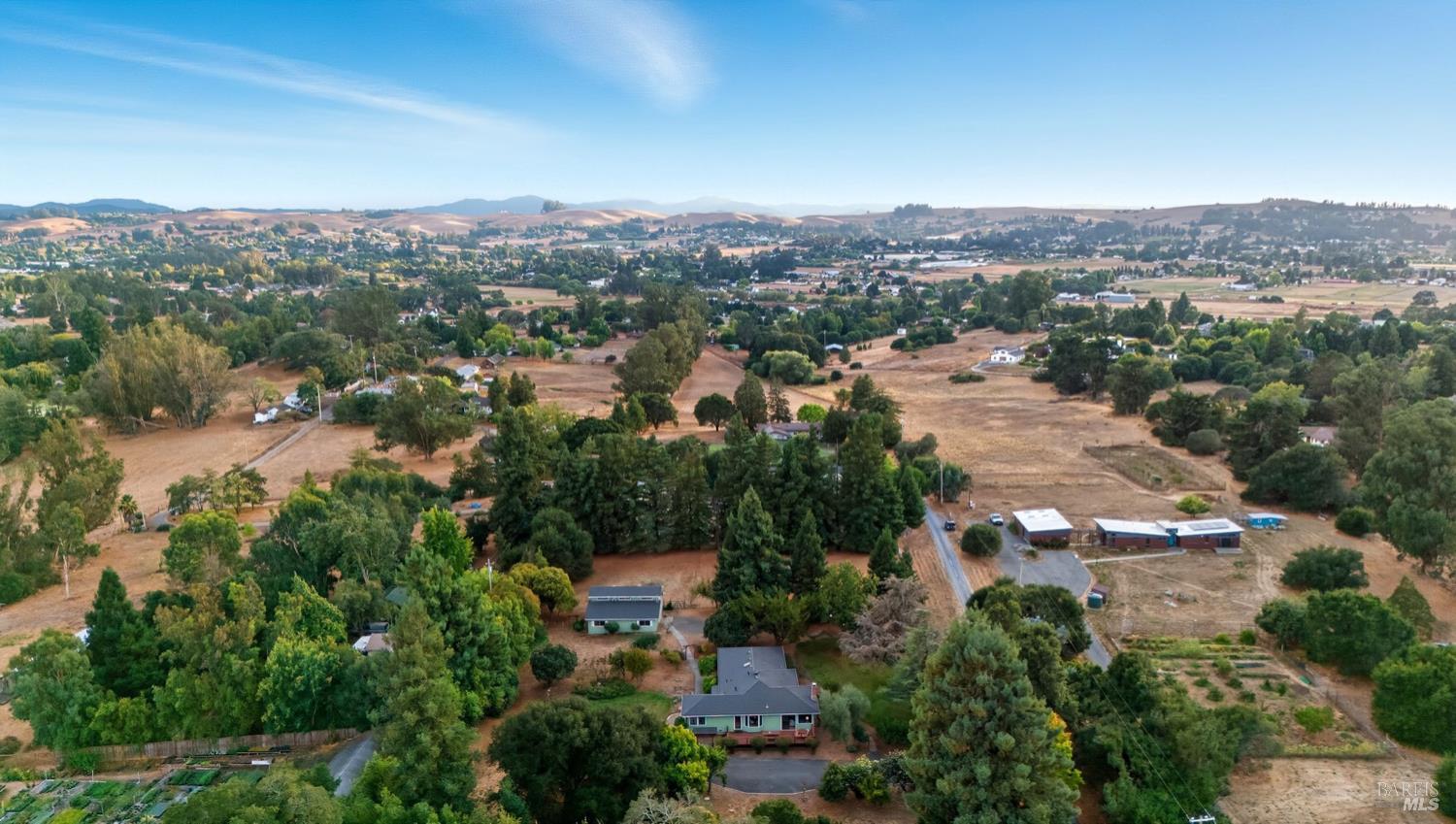 Detail Gallery Image 58 of 60 For 4047 Petaluma Blvd, Petaluma,  CA 94952 - 3 Beds | 2 Baths