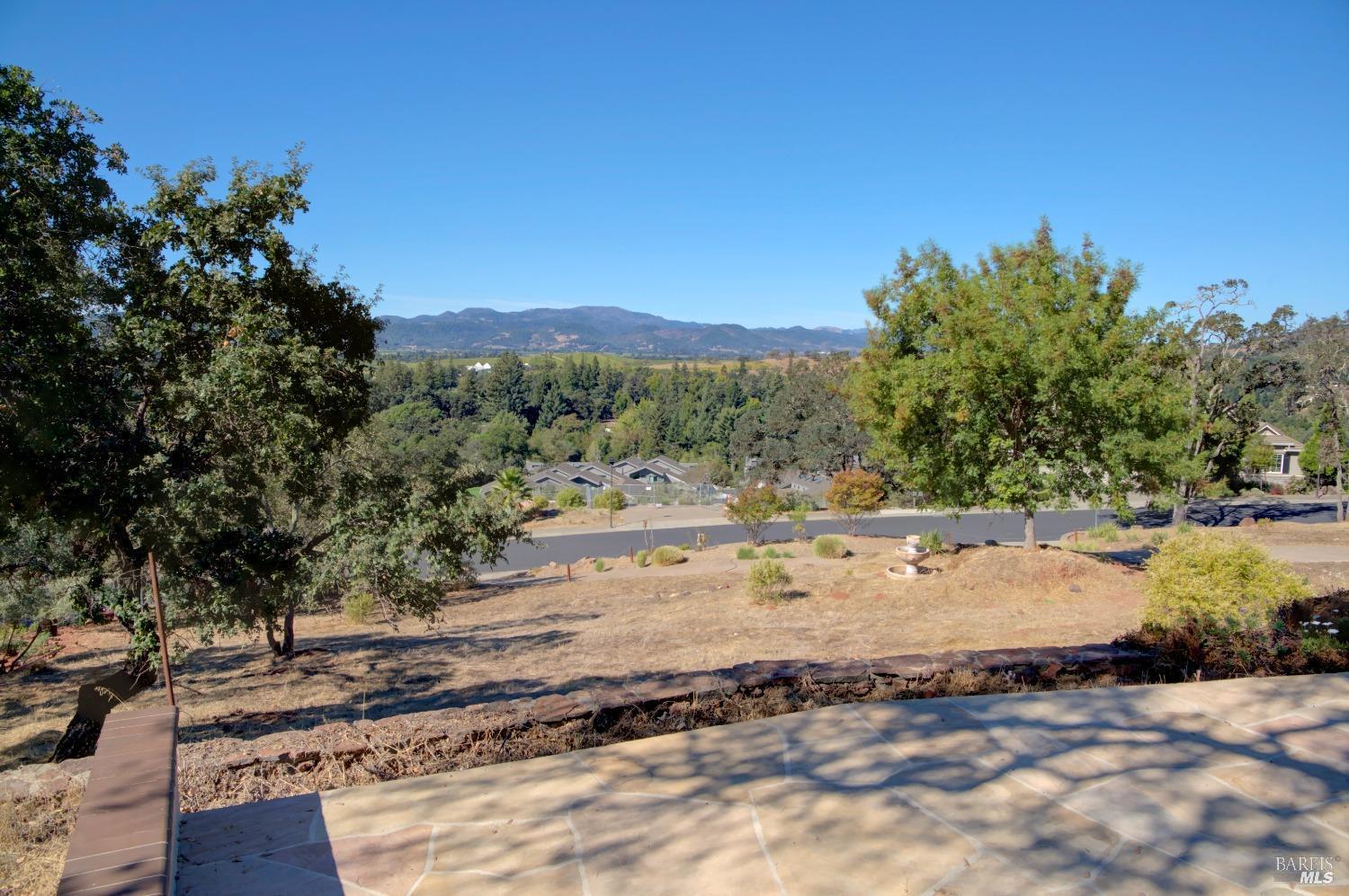 Detail Gallery Image 32 of 44 For 1166 Castle Oaks Dr, Napa,  CA 94558 - – Beds | – Baths