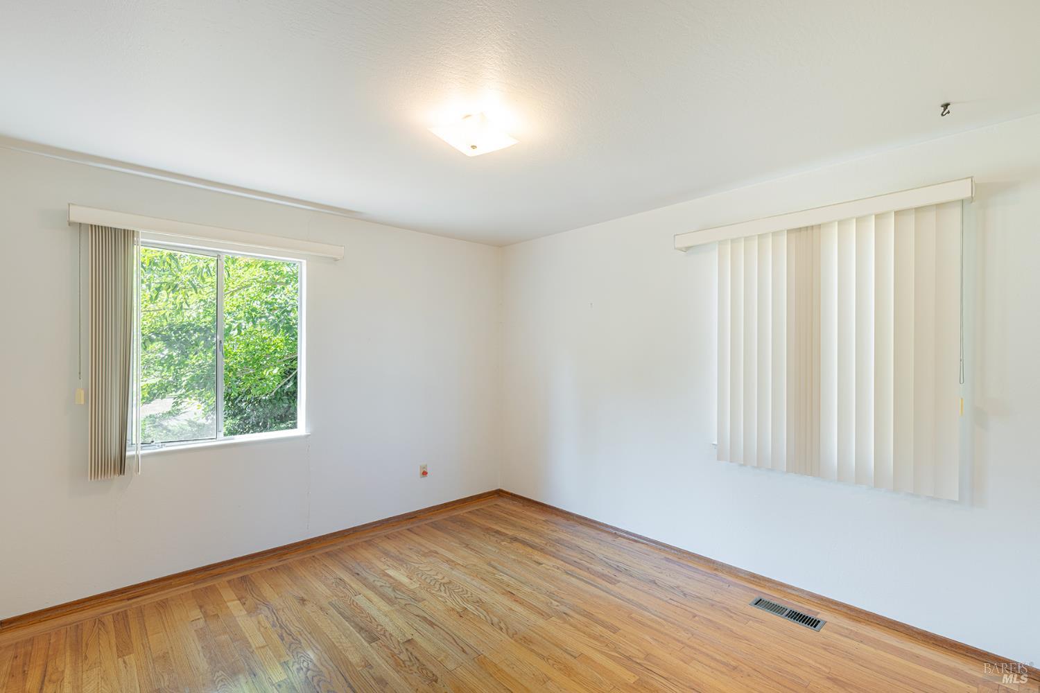 Detail Gallery Image 20 of 38 For 1016 Mccormick Ln, Napa,  CA 94558 - 4 Beds | 2 Baths