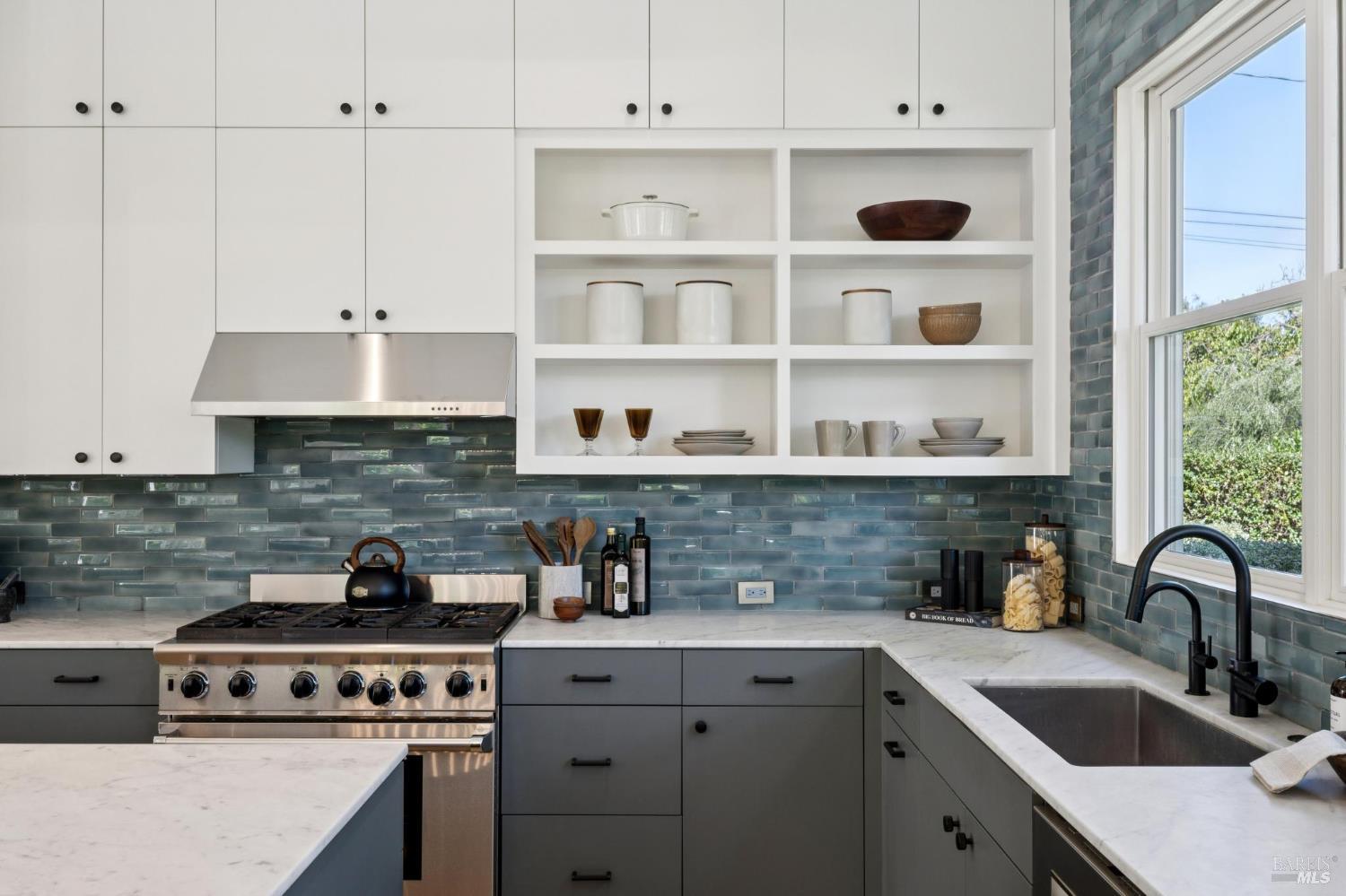 Detail Gallery Image 23 of 96 For 20685 5th St, Sonoma,  CA 95476 - 3 Beds | 3/1 Baths